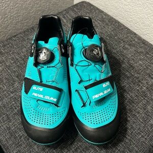 Women's Mountain Biking Shoes